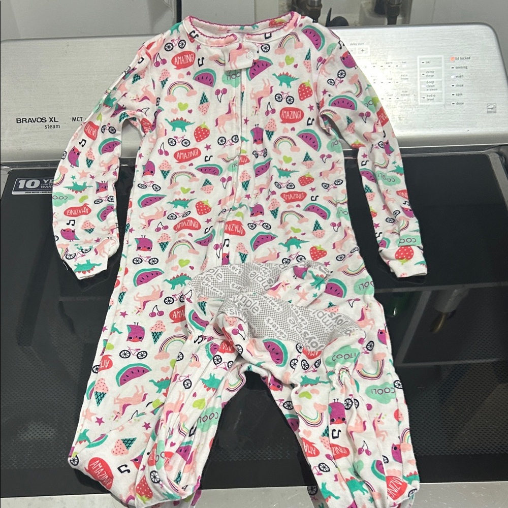 Girls 4t one piece zipper footie pajamas unicorn rainbow ice cream strawberry